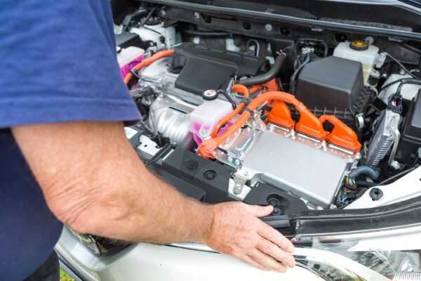 How to Extend the Life of Your Toyota Hybrid Battery